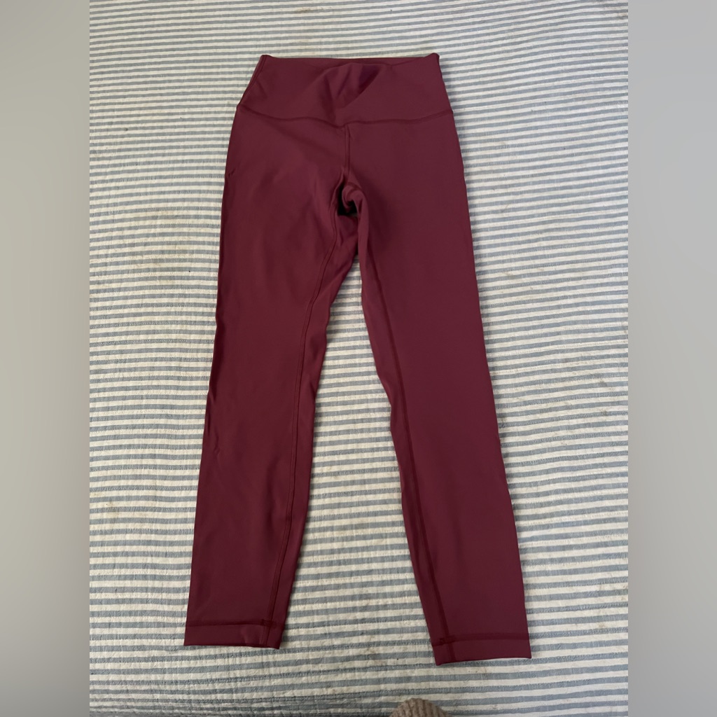 Lululemon Wunder Under (Old Style) Leggings Never Worn 23” Length Size 6